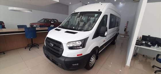 FORD TRANSIT 2.0 ECOBLUE DIESEL MINIBUS 17+1 460E AUTOMÁTICO FORD TRANSIT 2.0 ECOBLUE DIESEL MINIBUS 17+1 460E AUTOMÁTICO